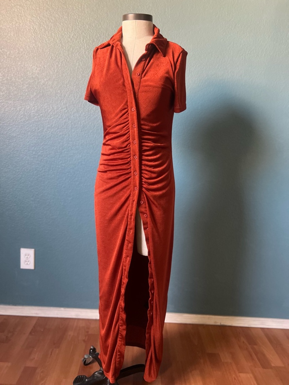 Fashion‎ Nova Rust Orange Ruched Button-Front Maxi Dress